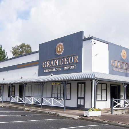 Grandeur Thermal Spa Resort 타우포 호 외부 사진